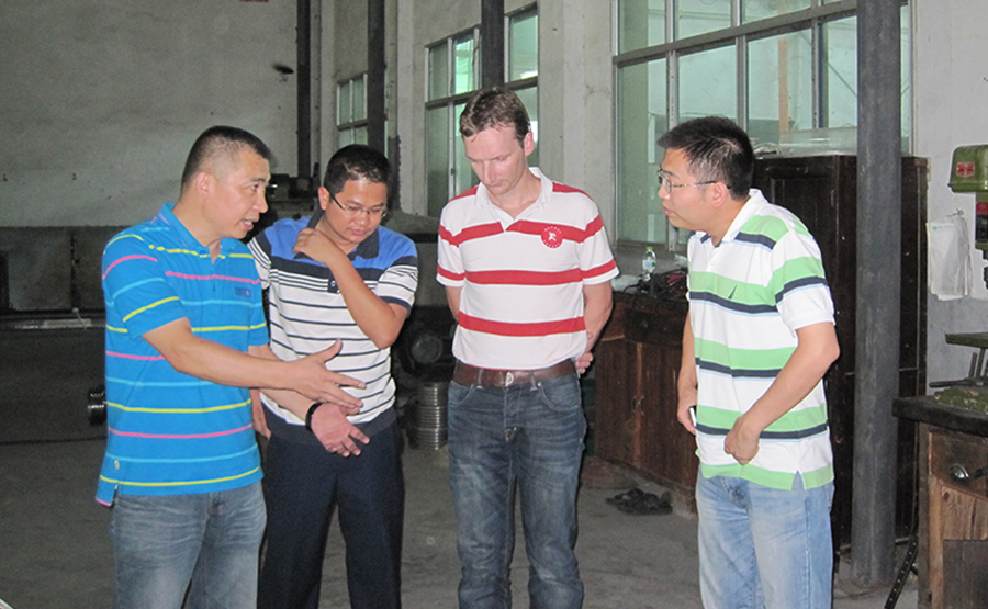 熱烈歡迎遠(yuǎn)道而來(lái)的德國(guó)客戶(hù)來(lái)廠考察(圖1)